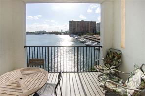 Foto principal - 17842 N Bay Rd