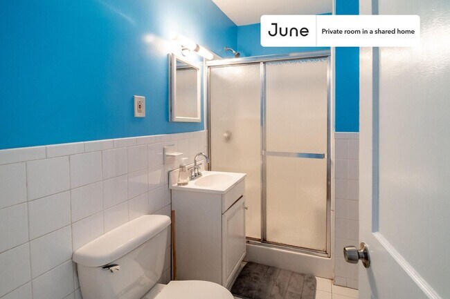 Foto del edificio - Room in Shared 4 bed/1 bath home