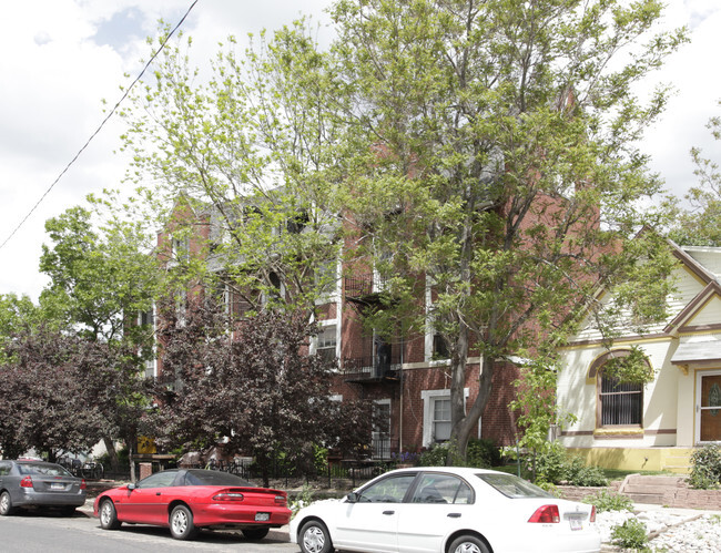 Building Photo - Park Avenue Apartments