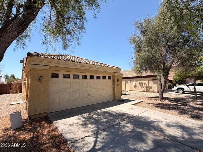 Foto del edificio - 8409 W Payson Rd