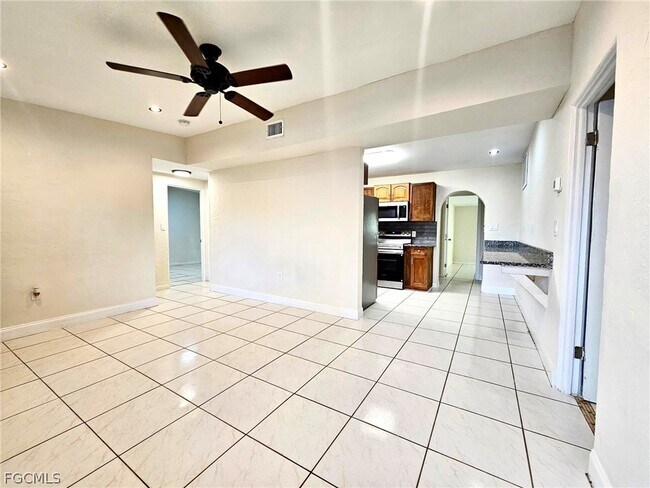 Foto del edificio - 1532 Veronica S Shoemaker Blvd