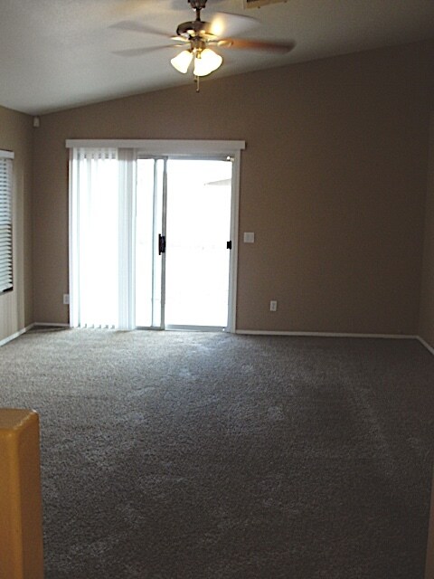 Foto del edificio - 963 E Monterey St
