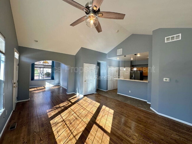 Foto del edificio - 9064 W Phillips Dr