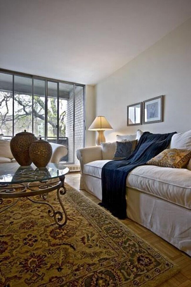 Foto del edificio - 2 Bedroom