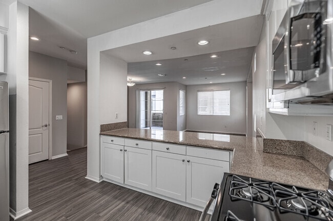 3BR, 3.5BA - 1656SF - Kitchen - Magnolia Court Townhomes