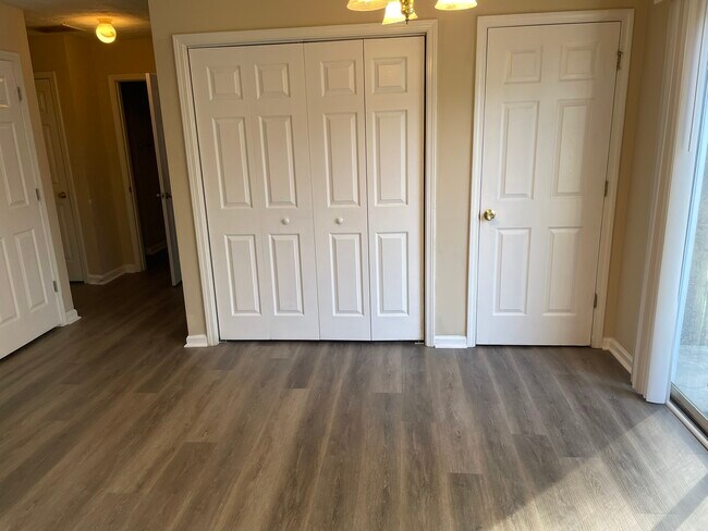 Building Photo - 352 Clearsprings Dr