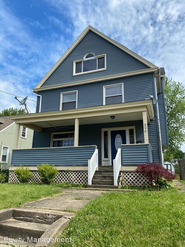 Primary Photo - 4 br, 1.5 bath House - 326 E Liberty St
