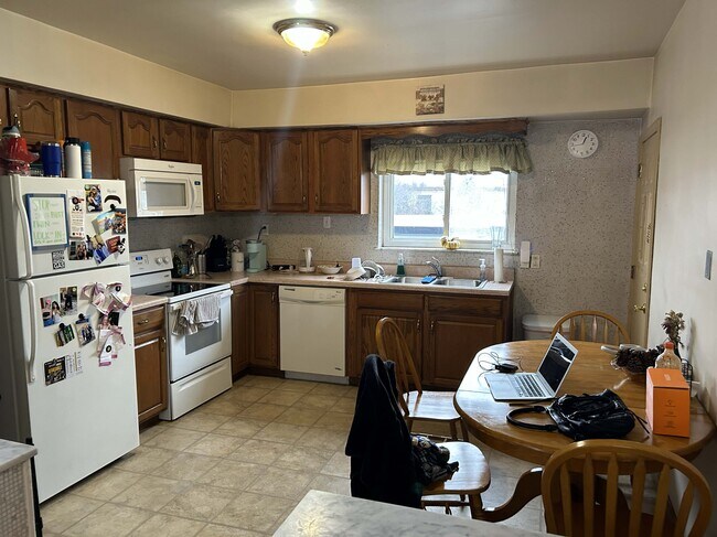 Foto del edificio - 3405 Ward St