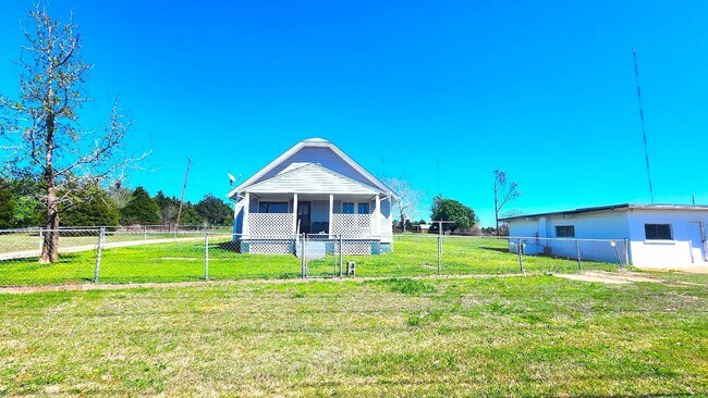 Building Photo - 2 Bed 1 Bath in Fairview Heights Addn NW OKC