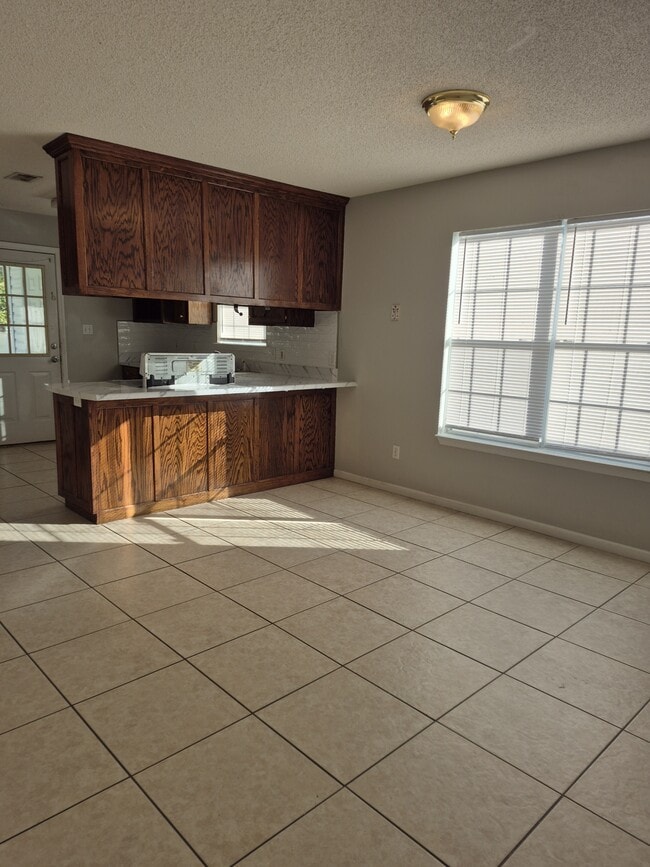 Foto del edificio - 3053 Schroer Dr