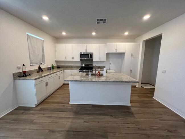 Building Photo - 30282 Adrift Ln