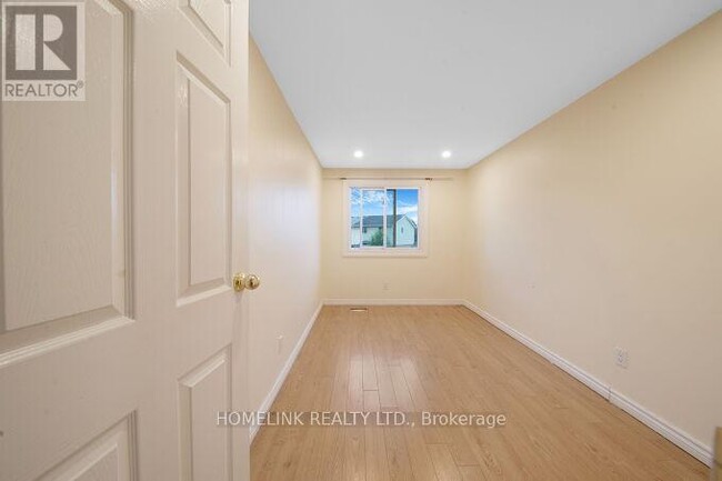 Building Photo - 415 Chandos Ct
