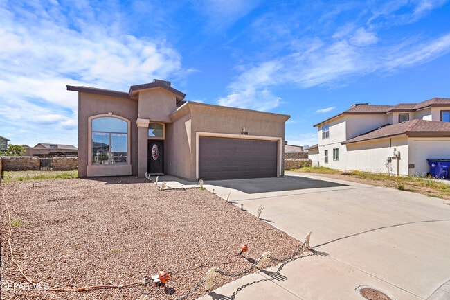 Building Photo - 12149 Driftwood LN