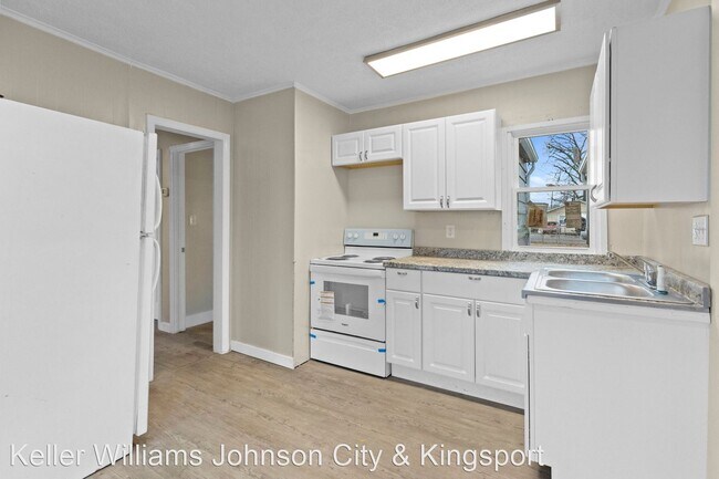 Foto del edificio - 3 br, 1.5 bath House - 1669 East Sevier Ave