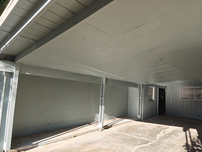 Building Photo - 10628 57th Ave S