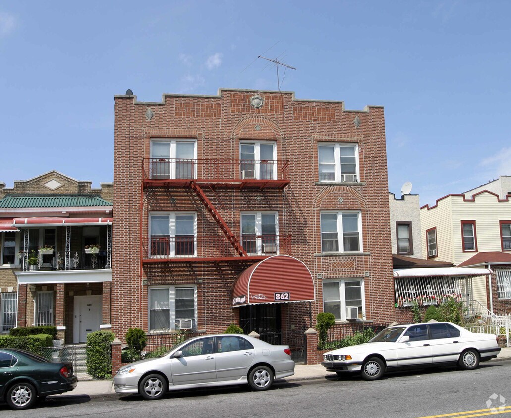 Primary Photo - 862 Schenectady Ave