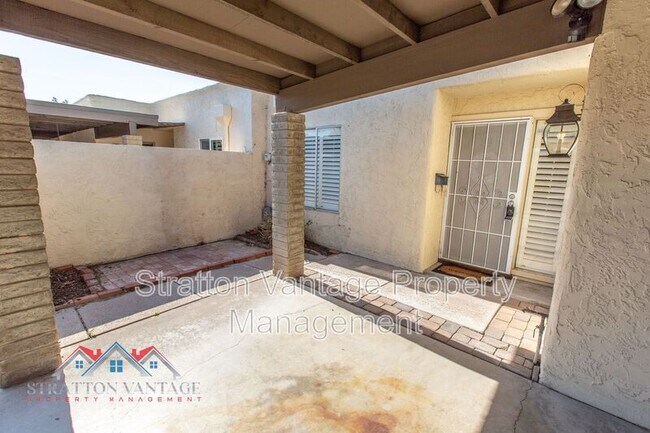 Building Photo - 20 W Casa Hermosa Dr