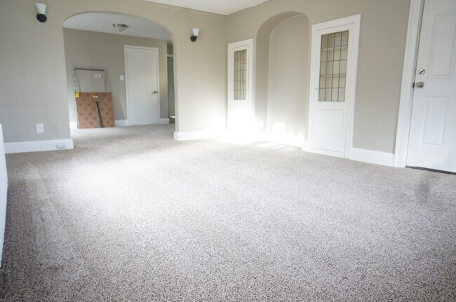 Foto del edificio - 1127 E 5th St