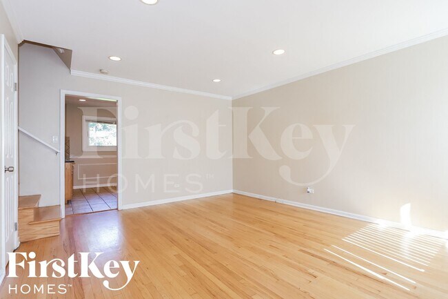 Foto del edificio - 122 E Lincoln Ave