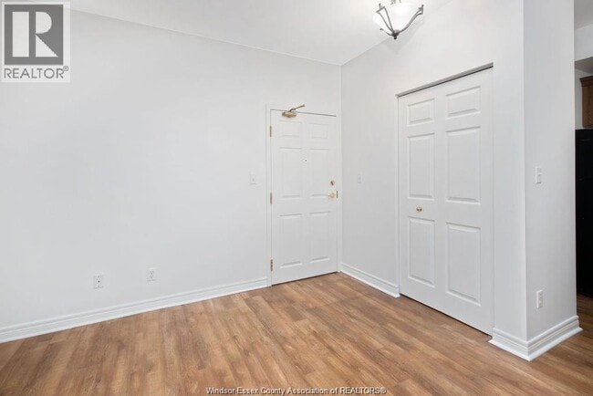 Building Photo - 1855 Normandy St