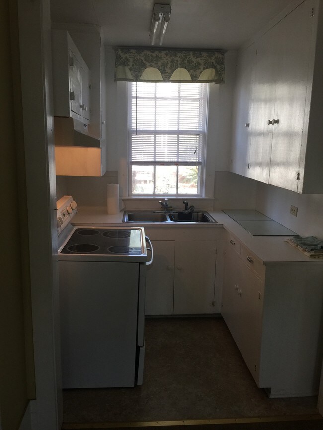 Foto del edificio - 302 Sumter Ave