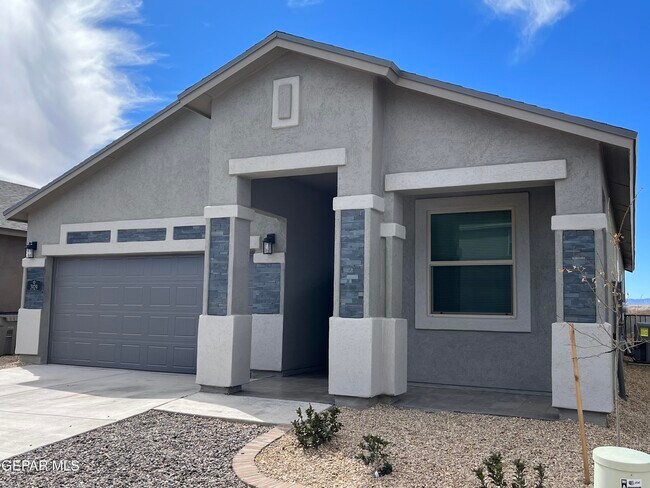 Building Photo - 3929 Desert Bluff Dr