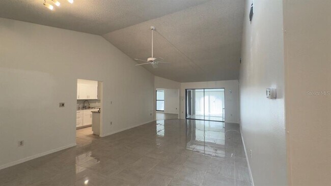 Foto del edificio - 4765 Oak Forest Dr W