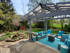 Building Photo - 253 Caswell Dr