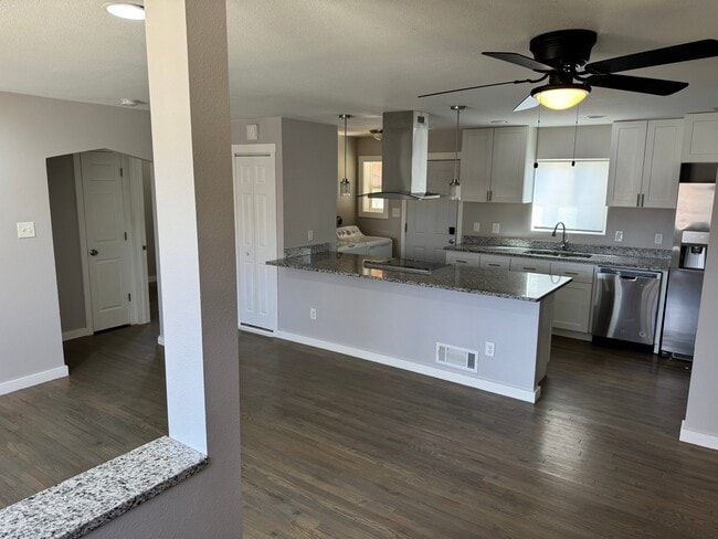 Photo - 1216 Kingston St House