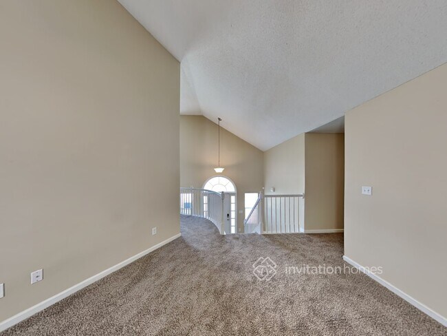Foto del edificio - 4073 Five Oaks Ct