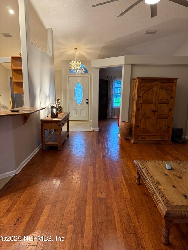Foto del edificio - 1494 Blues Creek Dr