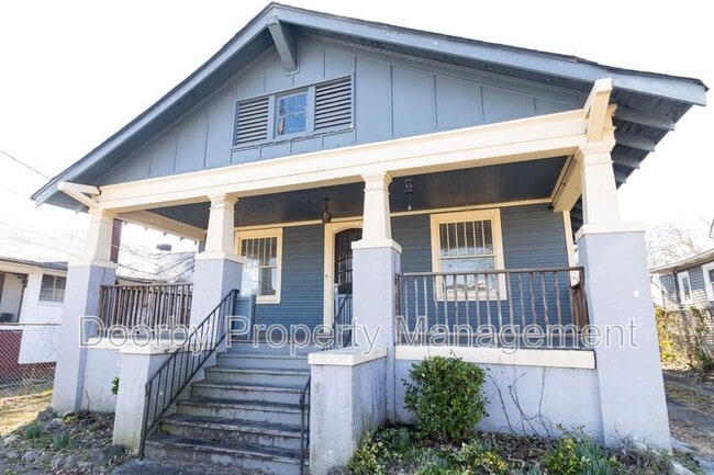 Building Photo - 2112 Duncan Ave