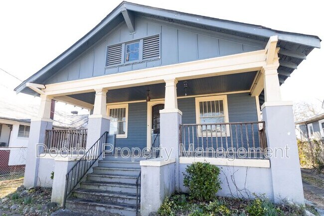 Foto del edificio - 2112 Duncan Ave