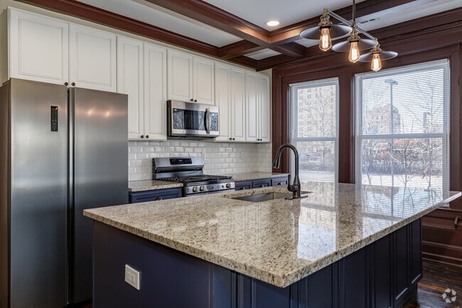 3BR, 2.5BA - 1,500SF - Kitchen - The Proy Apartments