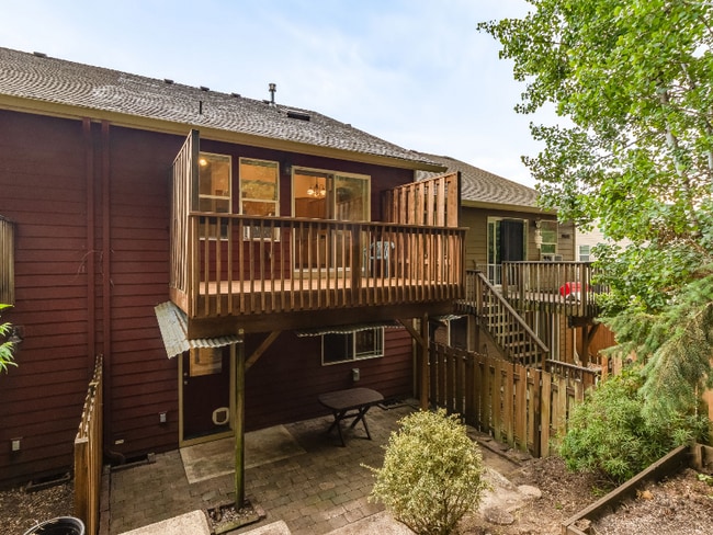 Building Photo - 503 NW Cypress St
