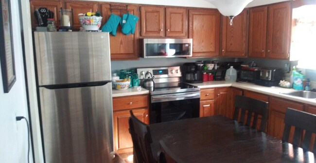 Foto del edificio - 4870 Lucerne Rd