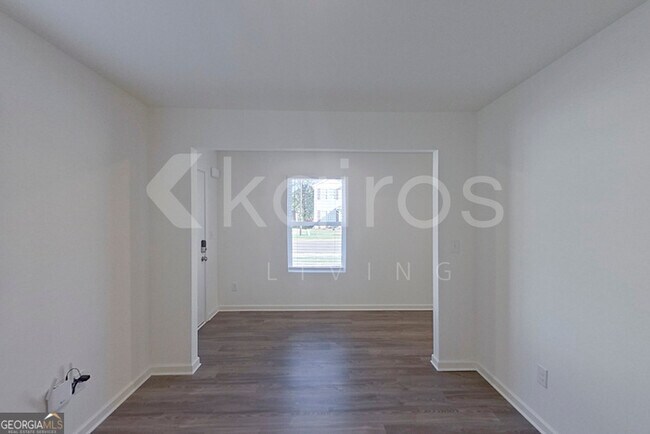 Building Photo - 112 Flat Rock Ml Trl