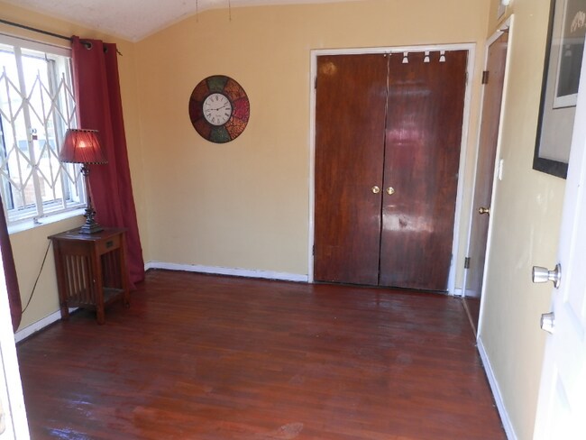 Foto del edificio - 538 S Dawn St