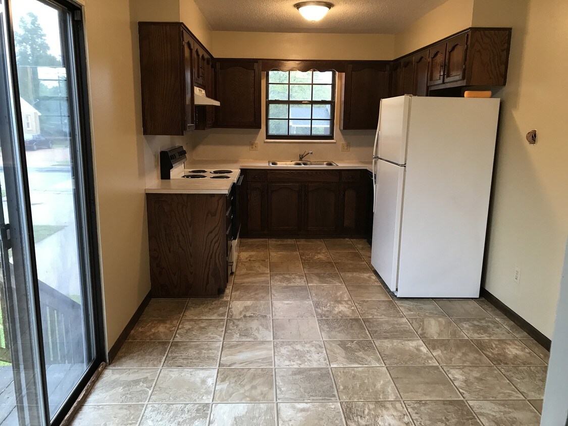 Foto principal - 2708 St Louis Rd