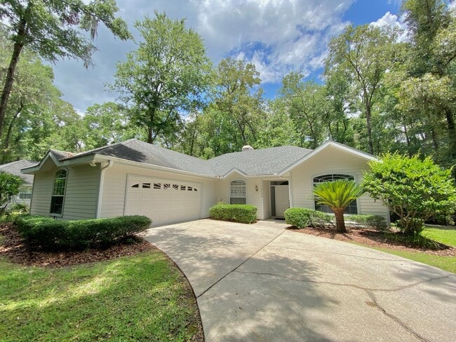Building Photo - Renovated Haile Plantation Home – Move-In ...