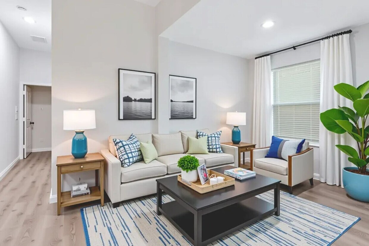 Foto principal - 813 W 9th St