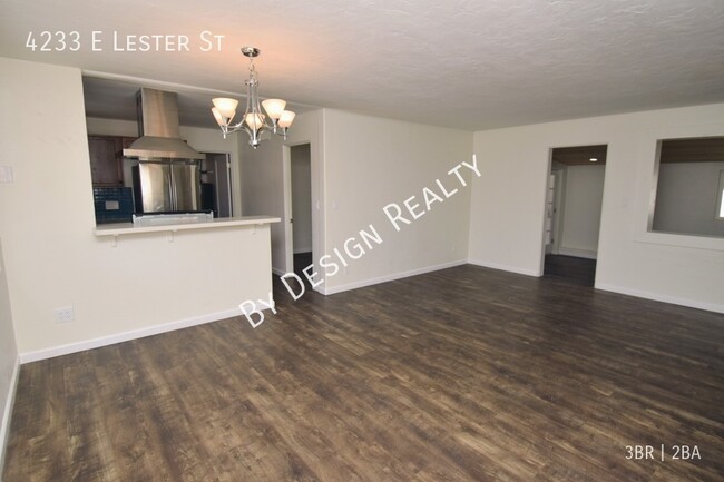 Building Photo - 4233 E Lester St