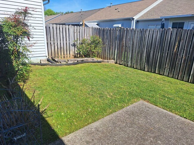 Building Photo - 4415 Greenfern Way