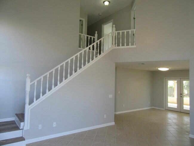 Foto del edificio - 801 Plantation Way
