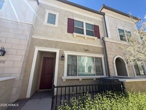 Building Photo - 2661 S Sulley Dr