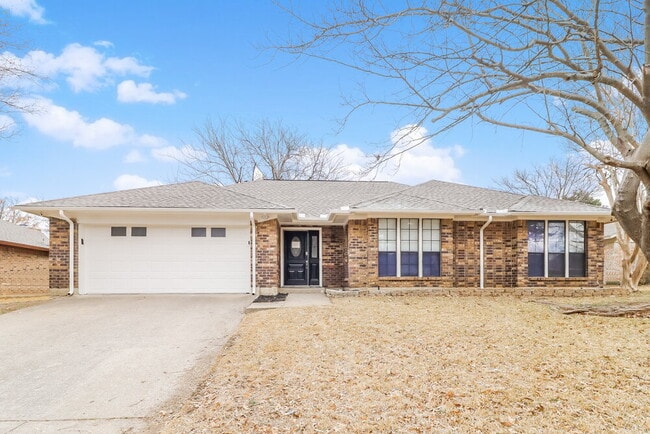 Building Photo - 5105 Fairmount Dr