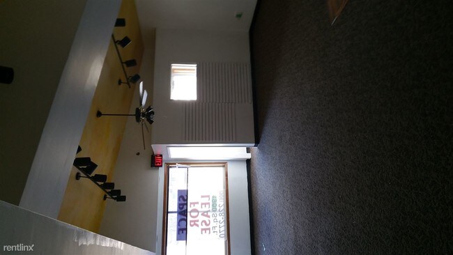 Building Photo - 714 N 3rd St