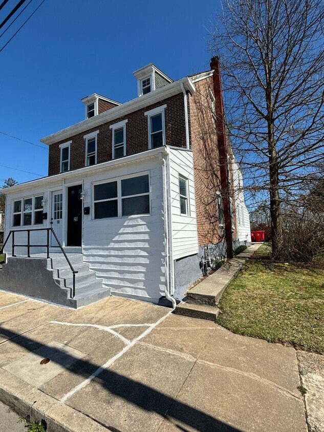 20 W Howard St, Pottstown, PA 19464 House Rental in Pottstown, PA