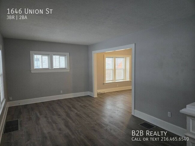 Building Photo - 1646 Union St