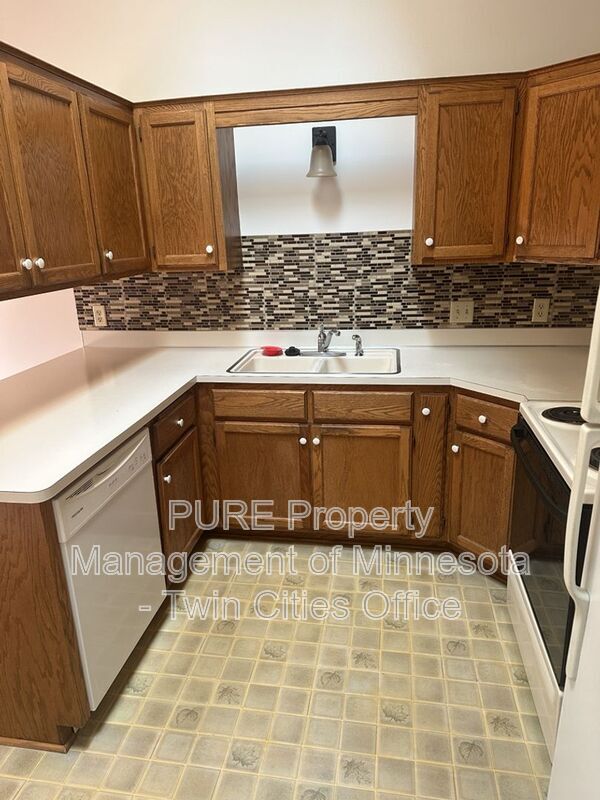 Building Photo - 7673 Afton Ct